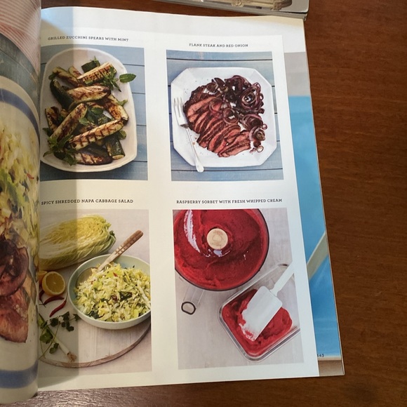 Set of 4 2010 Martha Stewart Living Magazines - Picture 6 of 6